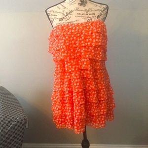 NWT strapless tiered dress.